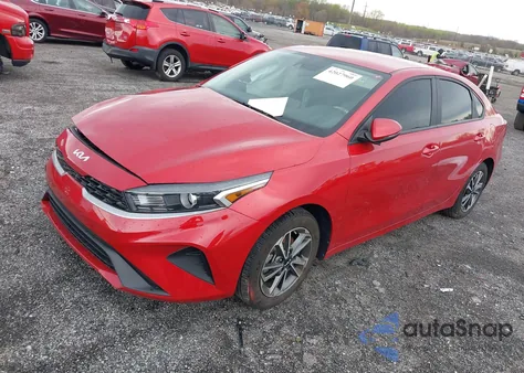 2022 Kia Forte Lxs z USA, uszkodzony, nr VIN 3KPF24AD3NE437454